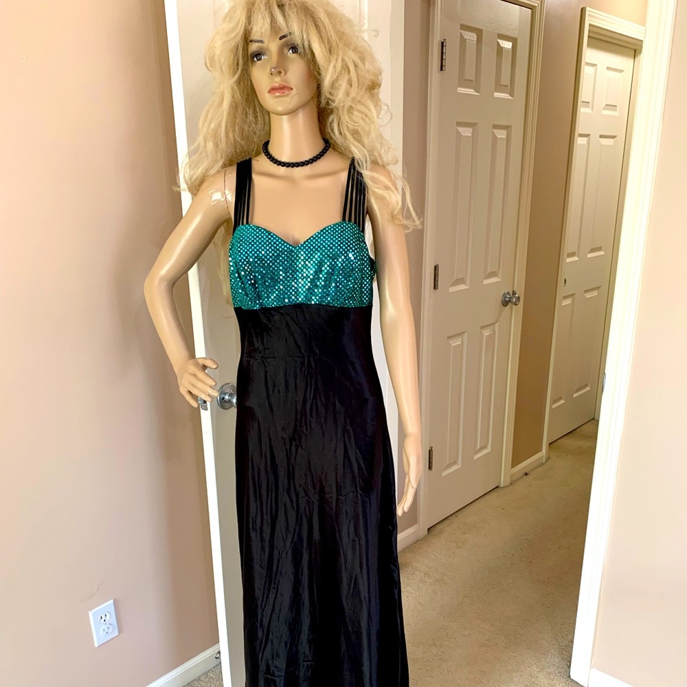 Vintage 1990’s 11/12 Green Black Party Dress